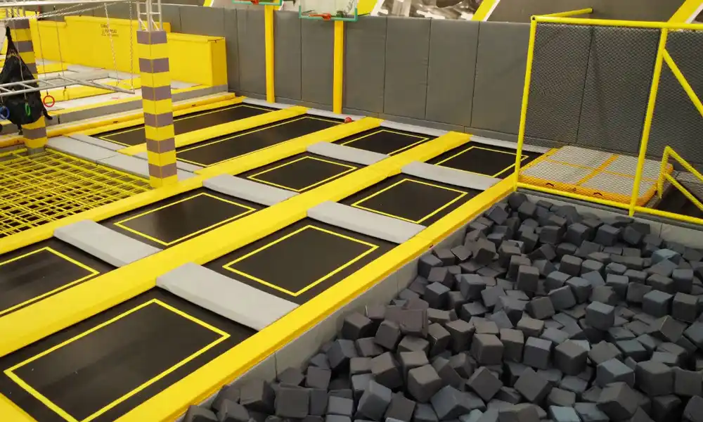 2300sqm Indoor Trampoline Park in La Florida