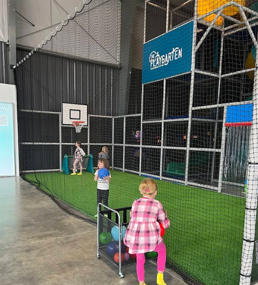 PlayGarten Indoor Playground Silverthorne,USA -basketball area