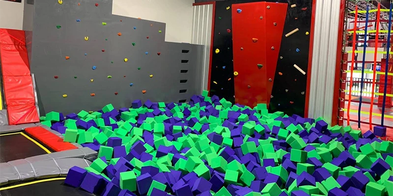 Climbing Wall + Foam Pit